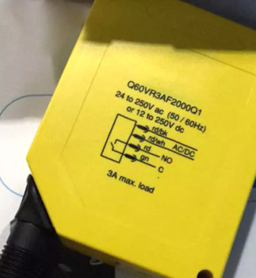 NEW BANNER Q60VR3AF2000Q1 Photoelectric Sensor