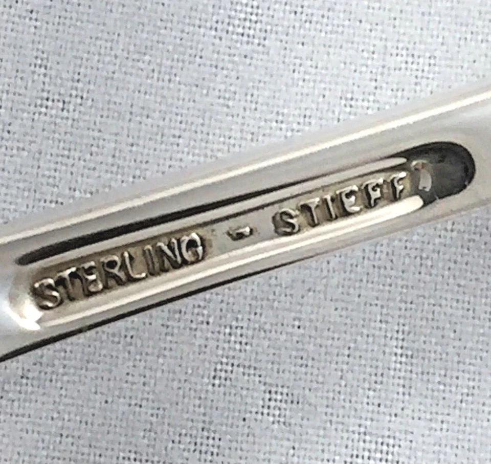 Williamsburg Queen Anne - Kirk Stiff Sterling 4 piezas Set(s) de lugar(s) para cenar Foto 4 de 4