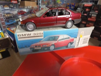 E 1/24 Dealer Boxed Model Gama BMW E36 3 Series 325i Rare 