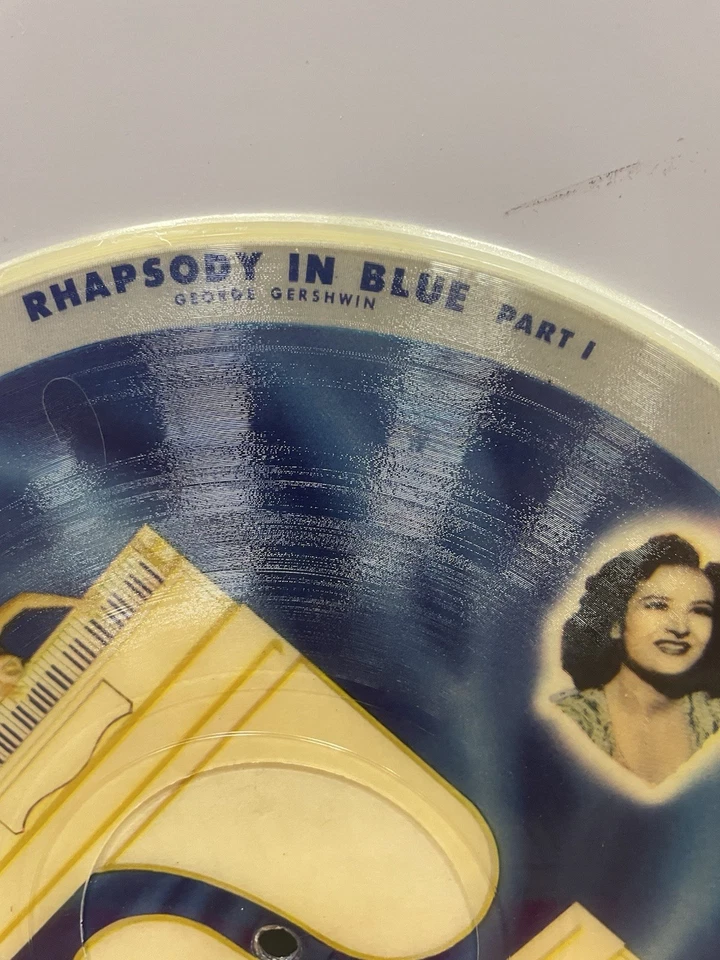 Vintage Vogue Picture Disc R725 - Image 4 of 4