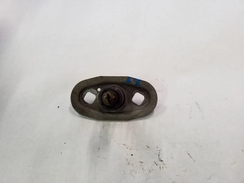 Muelle de tope de liberación del capó | Se adapta a BMW 528i 540i 1997-2000 Foto 4 de 4