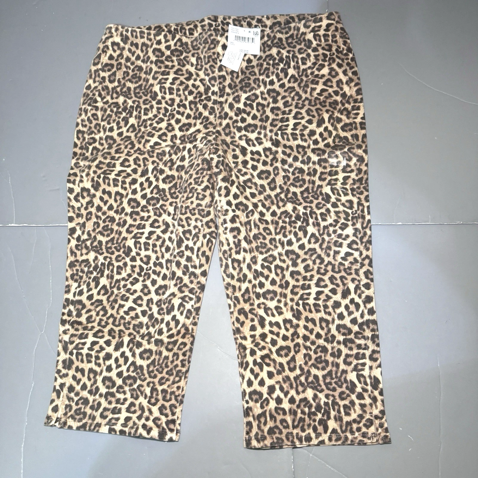 American Eagle Capri Pants Womens L Large Peopard Print Next Level Stretch New