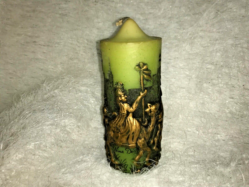 Vintage Pillar Candle with 3 Kings Hand Carved & Painted 6.5” - Picture 2 of 3