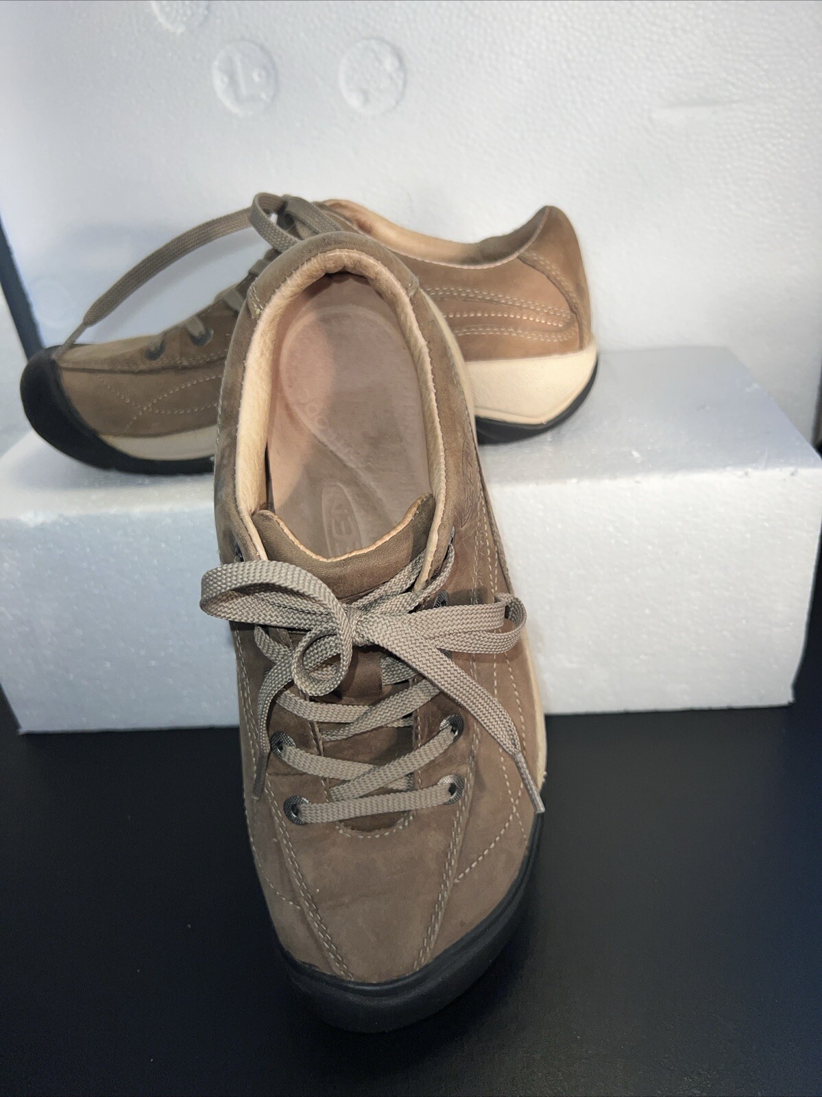 Scarpa stringata Keen donna Lt. marrone comoda passeggio escursionismo pelle taglia 7