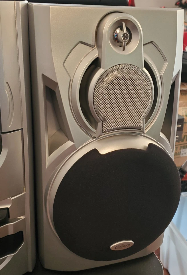 Jensen Home Stereo System (JMC-1100) Record Player (Turntable), AM/FM, Cassette - Image 3 of 4