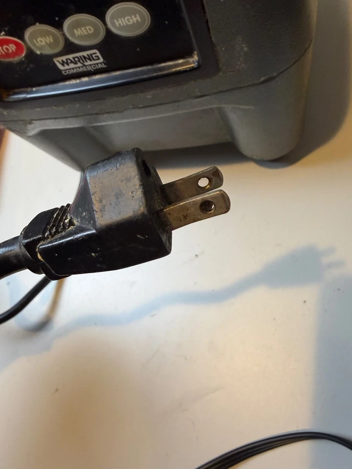 Waring Commercial 3-Speed Heavy Duty Blender Base Model CB15 (No Ground on Plug) - Image 3 of 4