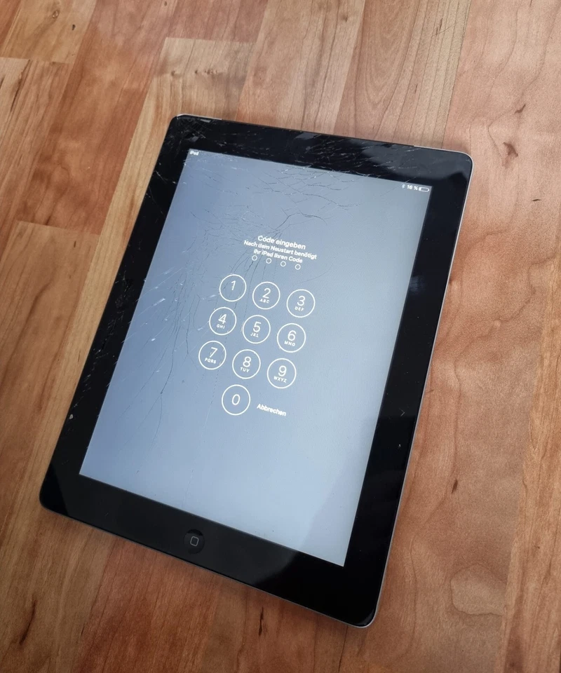 Apple iPad 2 A1396 in silber-schwarz ( defekt ) - Bild 2 von 3