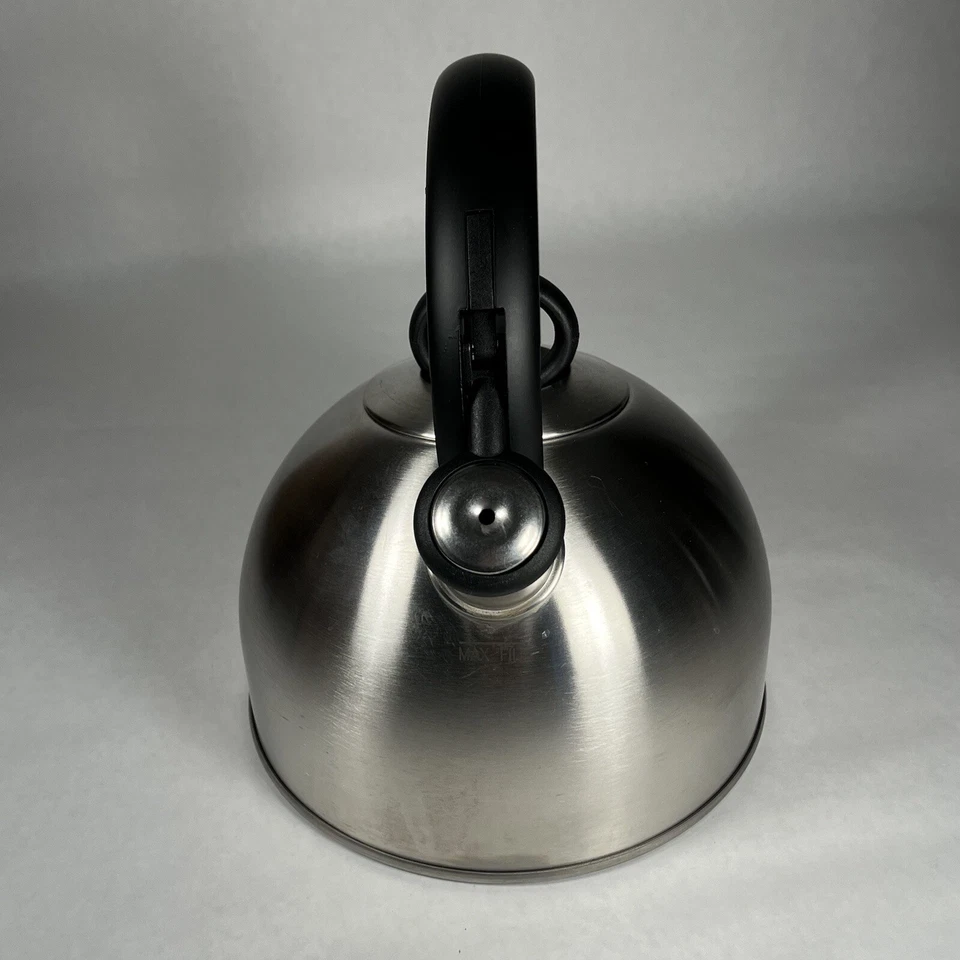 Stainless Steel Cuisinart WHISTLING Tea Kettle w/Black Handle - 2 Quart - Image 4 of 4