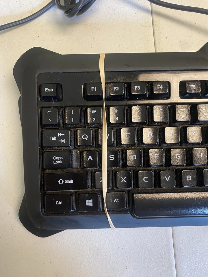 PERIXX PX-1100 Illuminated Gaming Keyboard Blue Backlit KU-0603 - Tested - Image 3 of 4