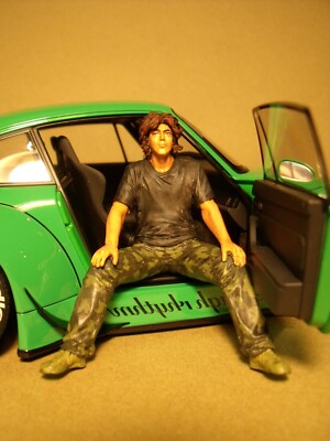 1/18 FIGURE GIRL ALANIS VROOM UNPAINTED FOR