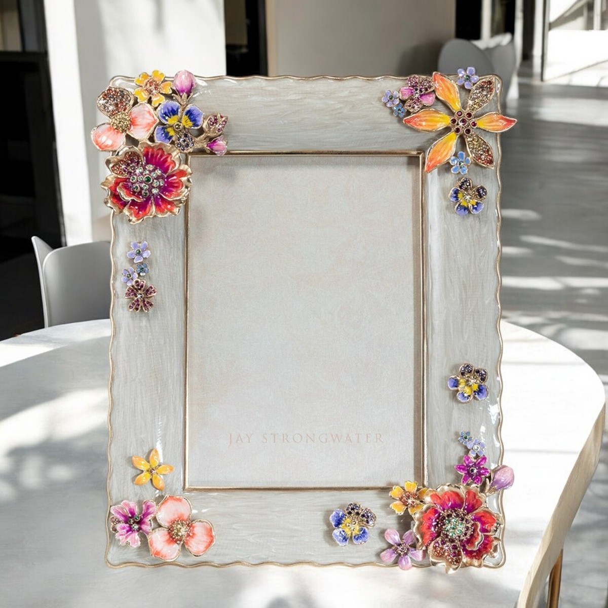 ジェイストロングウォーター 花瓶 Vases at Neiman Marcus
