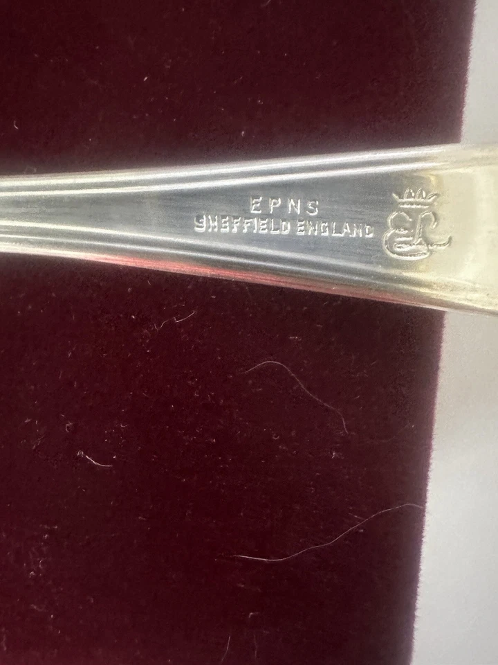 Cucharas Sheffield EPNS Berry - Juego de 4 cucharas - ¡Excelente! Foto 2 de 4