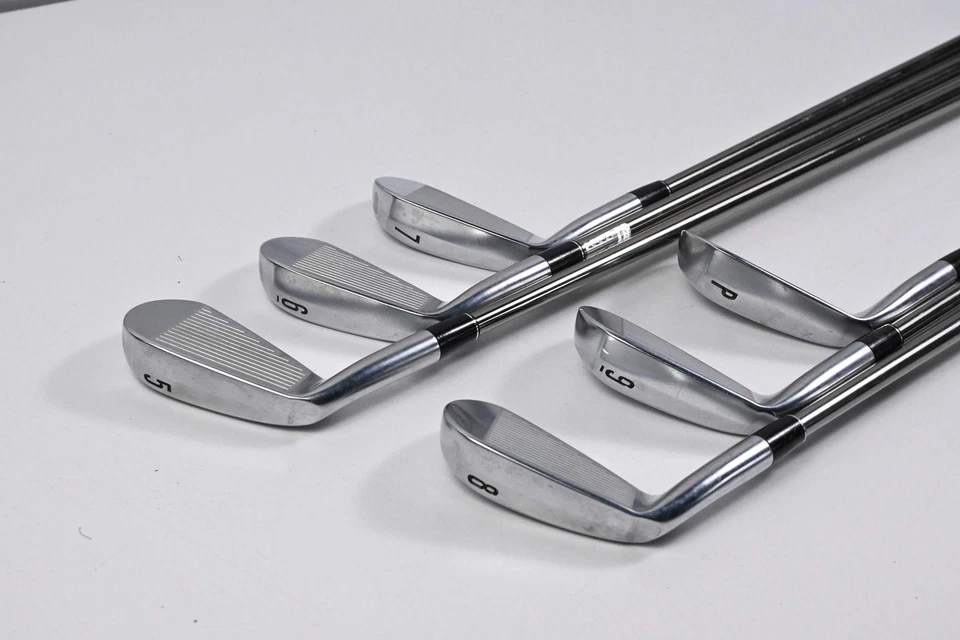 Srixon ZXi5 Irons / 5-PW / Stiff Flex UST Mamiya Recoil 95 Shafts - Image 4 of 4