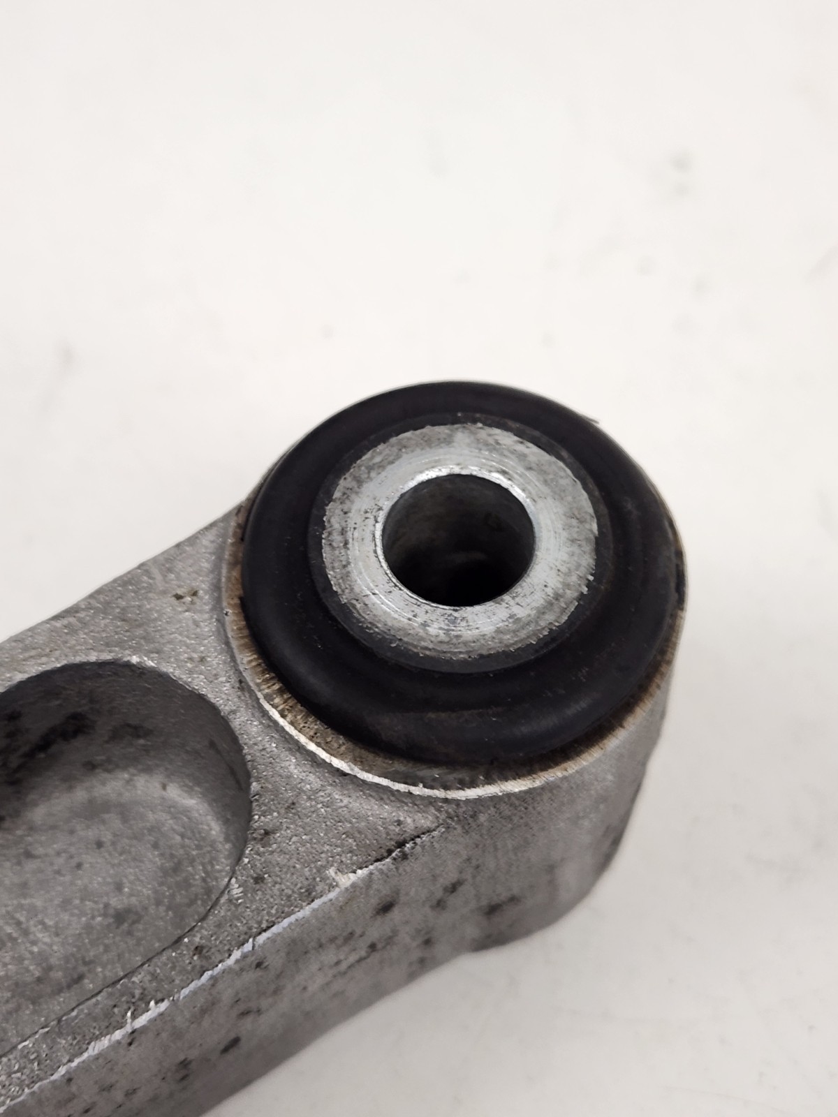 McLaren MP4-12C 2012-2014 Engine mount P/N 11F0507CP