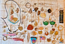 GROSSES KONVOLUT SCHMUCK FÜR TEILE, REPARATUR - SILBER, OHRRINGE, PINS, PERLEN, SCHLÜSSELANHÄNGER