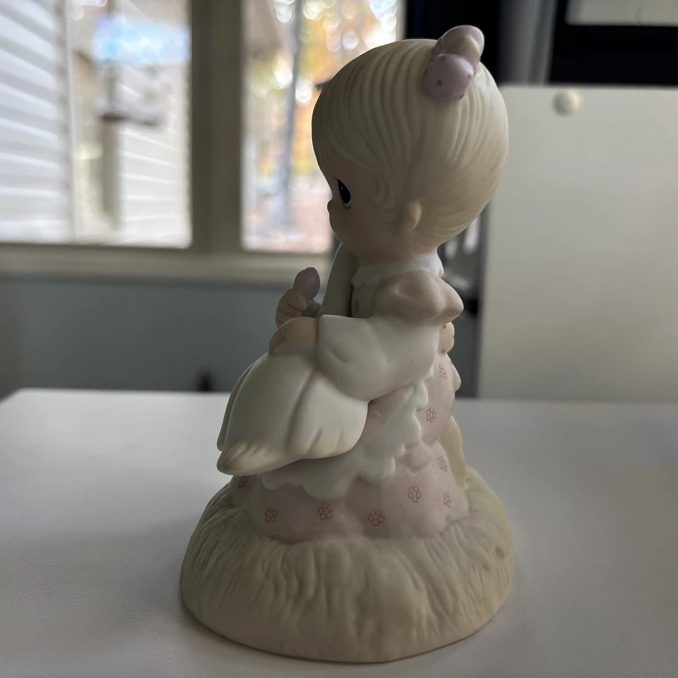 Figura Precious Moments E-5213 "God Is Love" 1980 esculpida RETIRADA COMO NUEVA Foto 4 de 4