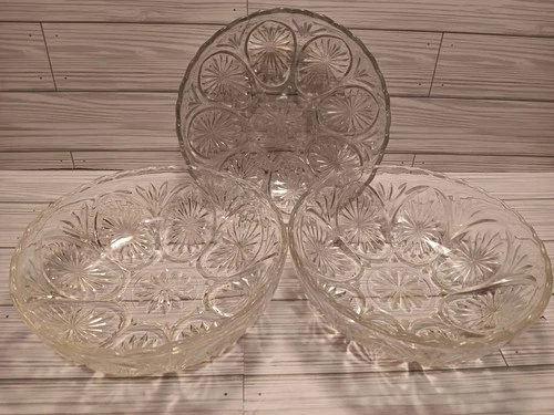 Lot 3 Vintage 8’’ Anchor Hocking Clear Star Cameo Medallion Serving Bowls Dishes