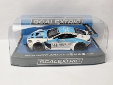 SCALEXTRIC ASTON MARTIN VANTAGE GT3 OMAN RACING TEAM 1/32 SCALE SLOT CAR NICE!!!