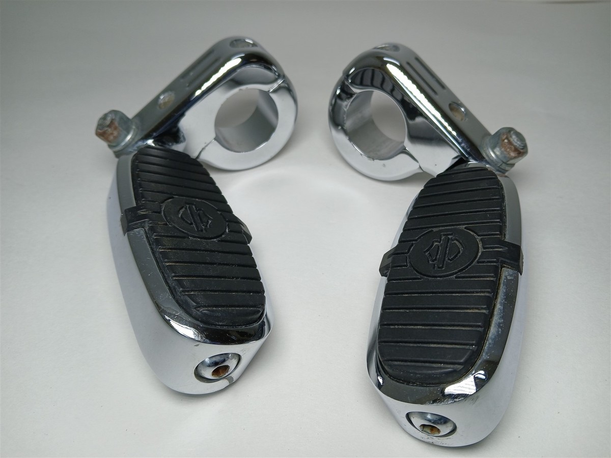 Harley-Davidson 2012 Dyna Switchback Highway Pegs Crested Billet