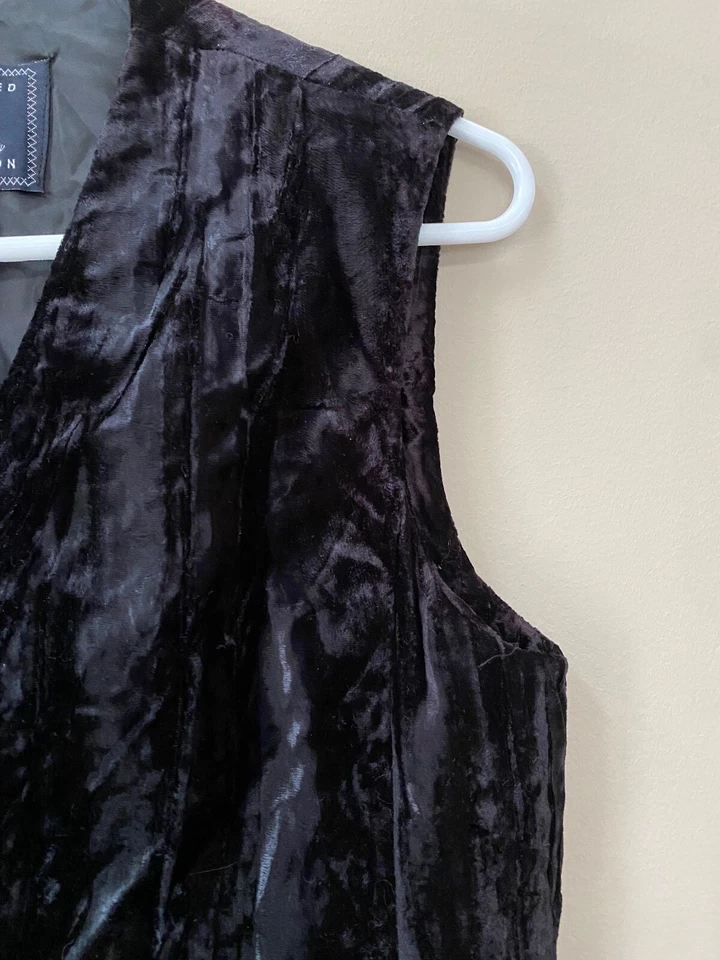 The Limited Collection Black Sleeveless Button Up Vest Women's Size XS BRAND NEW - Image 3 of 4