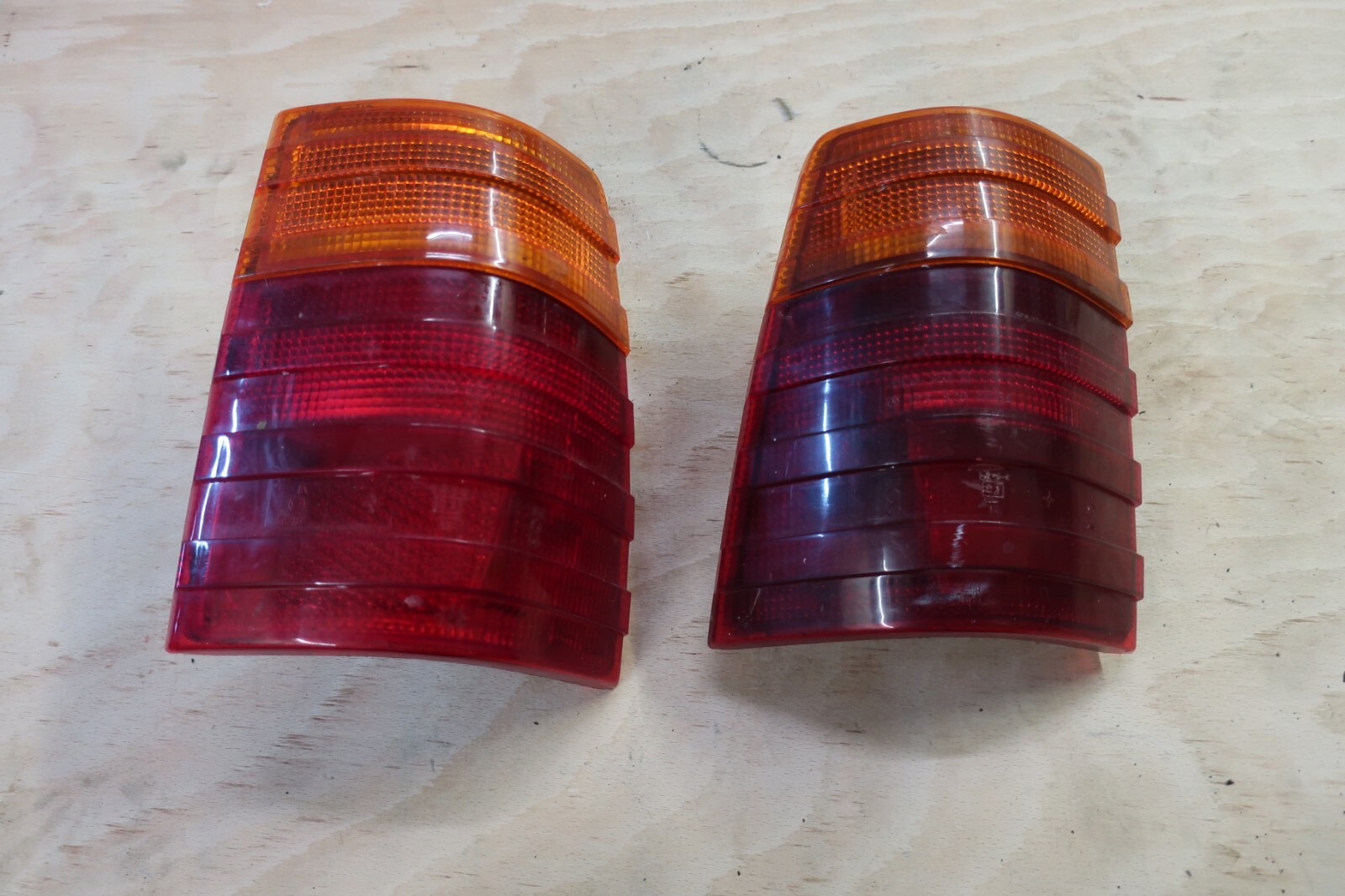 Mercedes W123 Wagon Estate Tail Light pair 1238201764 123.820