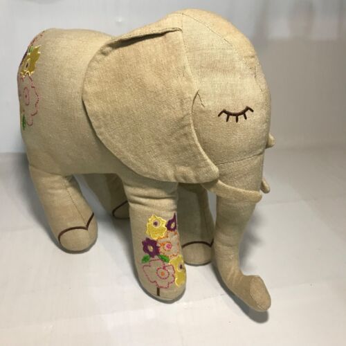 Elefante de lino artesanal con bordado colorido hecho en la India 11,5" de alto - Imagen 3 de 10