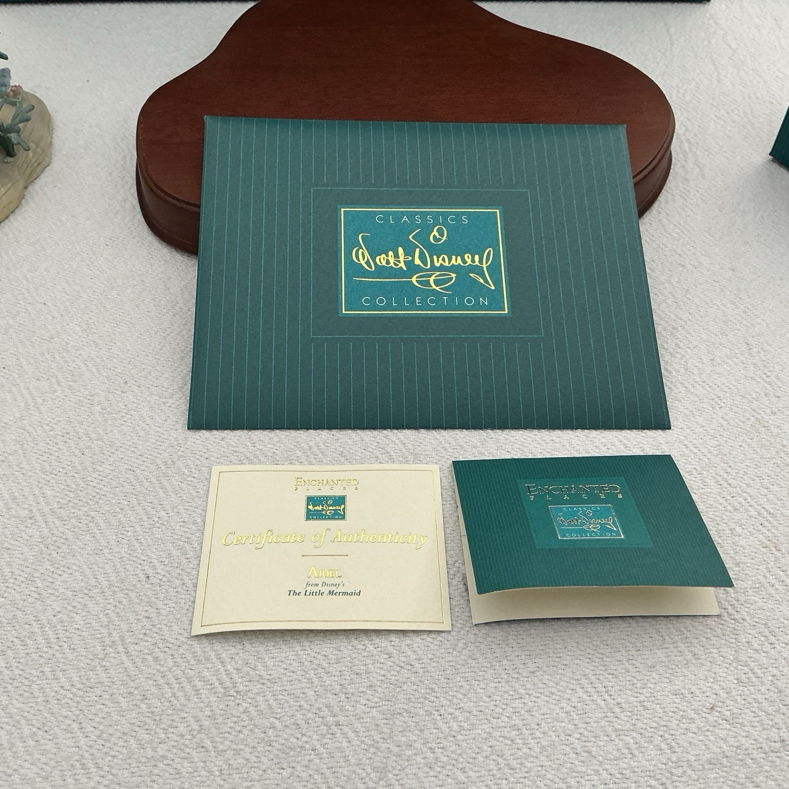 WDCC Enchanted Places The Little Mermaid “Ariel's Secret Grotto” w/Ariel &…-Read