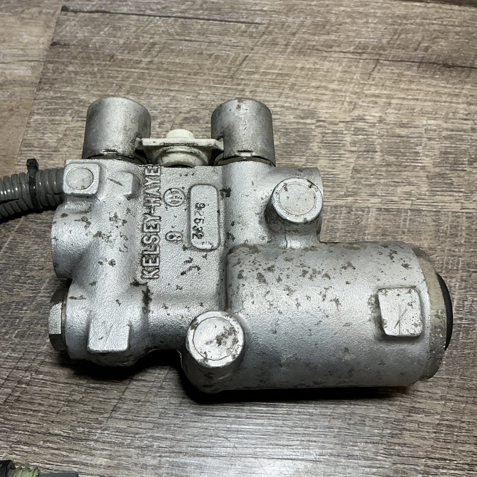 Módulo de válvula de freno ABS diésel F81A-2B373-AJ 1999 2000 F250 F350 7,3 L FABRICANTE DE EQUIPOS ORIGINALES Foto 2 de 4