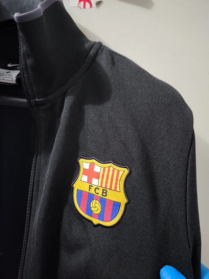 Chaqueta Nike Para Hombre L Negra Barcelona FC Cremallera Pista Bordado Cresta Fútbol Pesado LEER Foto 4 de 4