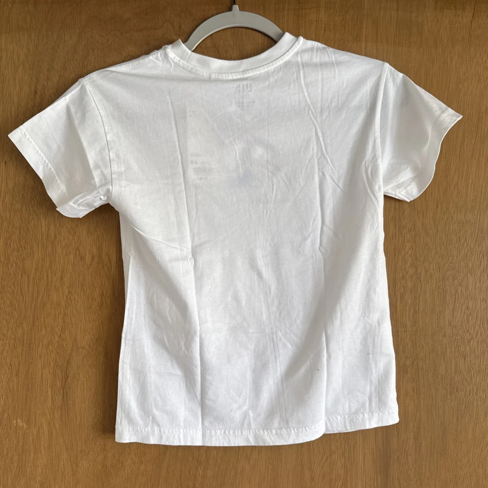 优衣库 Sanrio Hello Kitty T Market 儿童 T 恤尺寸 5-6 白色 2020 全新 — 第 2/4 张图片