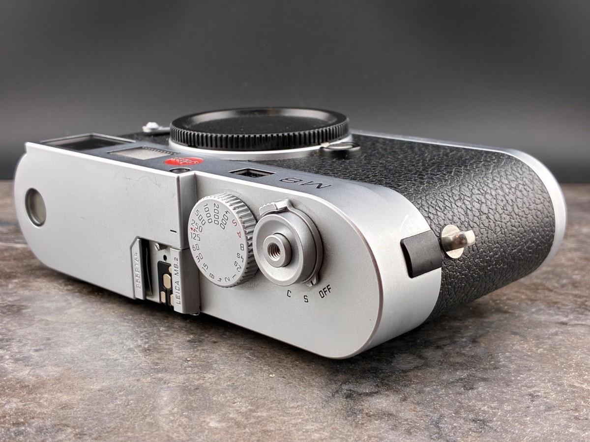 Leica M8.2 10mp Mirrorless Digital Camera Silver Chrome *excellent