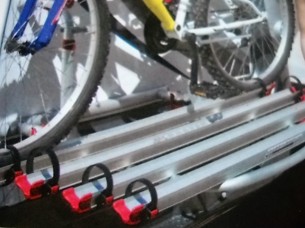 FIAMMA "RAIL QUICK 128 RED" CANALINA PORTABICI UNIVERSALE PER CARAVAN E CAMPER