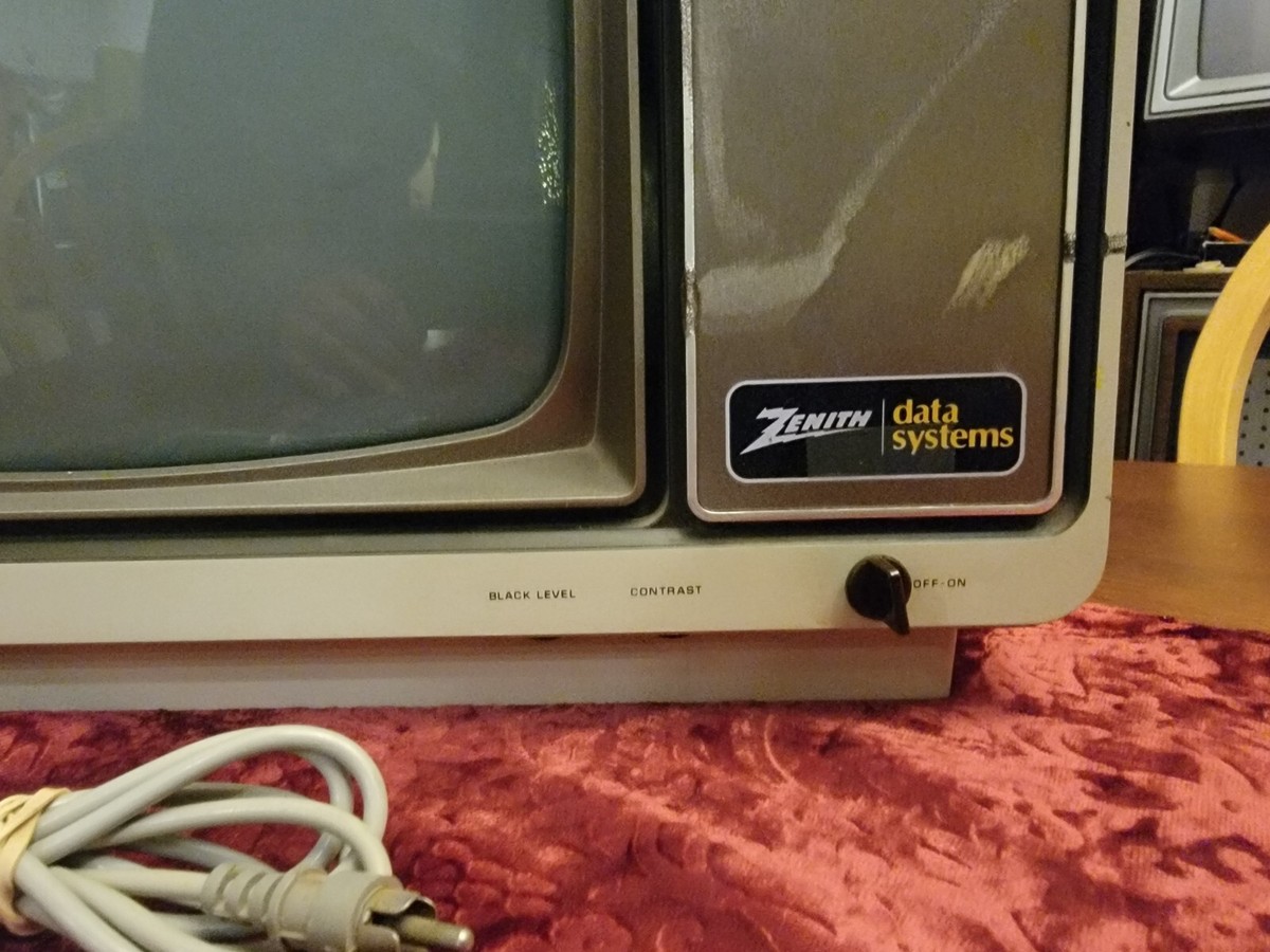 Vintage Zenith Data Systems ZVM-121 PC Monitor GREEN CRT Monitor