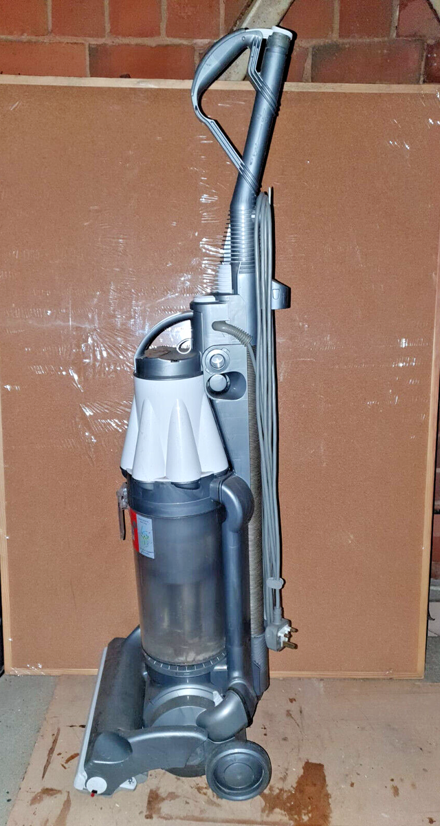 Dyson ダイソン DC07 Vacuum Cleaner Used/美品 Dyson DC07 All-Floors Cyclone Upright Vacuum Cleaner | Bagless