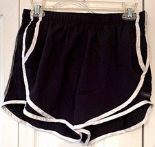Pantalones Cortos Atléticos Calvin Klein Malla Negra Borde Blanco Logo Cintura Elástica