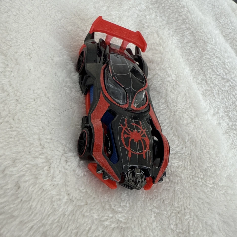 Spider-man Miles Morales Hot Wheels Marvel Spidery Personaje Coche Vengadores 1:64 Foto 2 de 4
