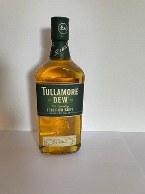 TULLAMORE DEW  Irish Whiskey TRIPLE DISTILLED 03/2013   0,70L 40,0% Vol. Alc.