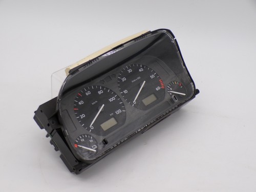 VW Golf III Kombiinstrument Tachoeinheit km/h 87001262