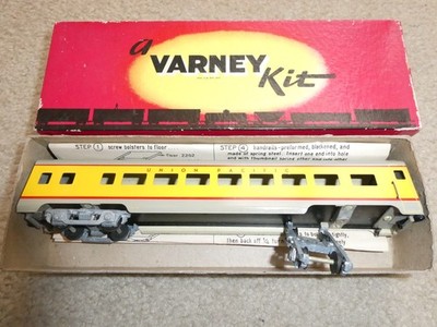 Vintage HO Scale Varney Metal Streamline Shorty UP Passenger Car Kit S-4 OB