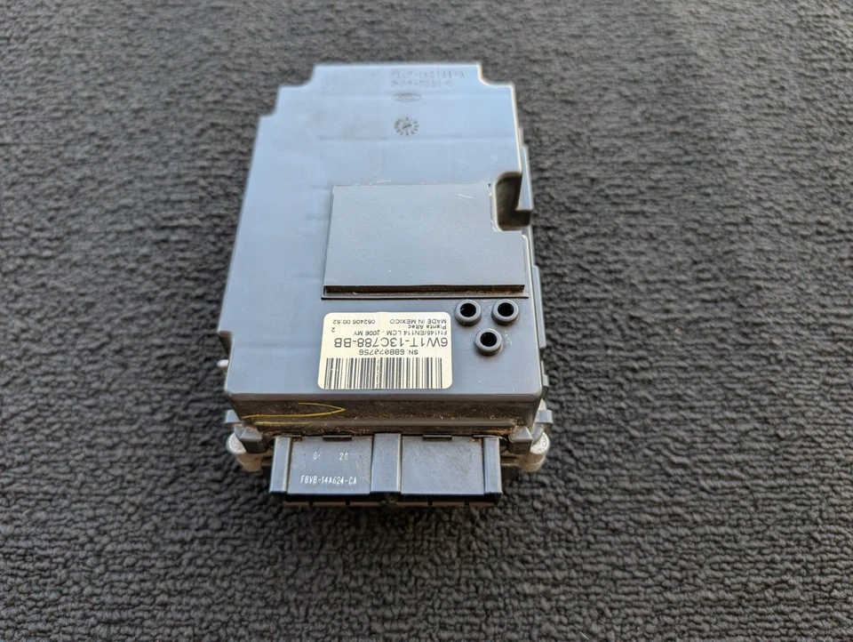 2006 Lincoln Town Car Lighting Light Control Module - 6W1T-13C788-BB - FREE SHIP - Image 4 of 4
