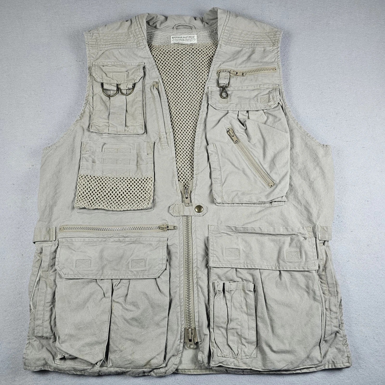 Vintage Banana Republic Safari Travel Vest Mens Medium Beige Tan Hiking Fishing