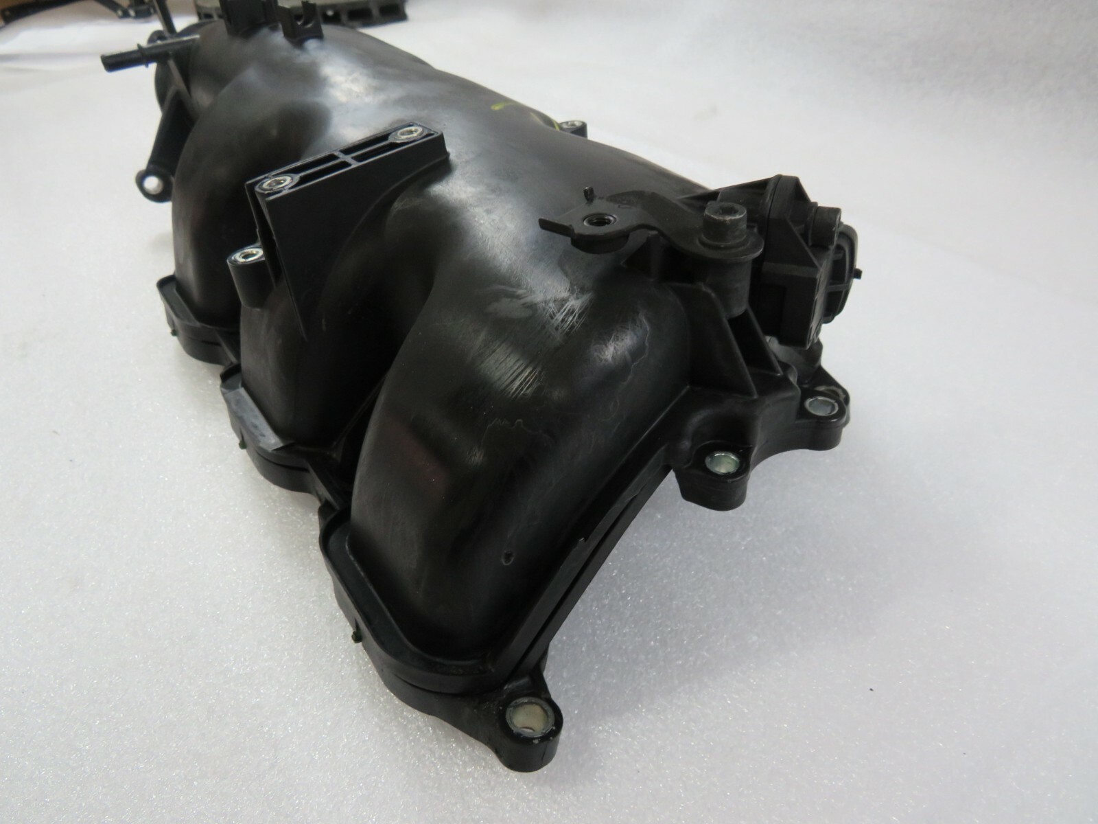 Maserati Ghibli, Intake Manifold, Used, P/N 286862