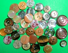 (35) 5/8"-1" IRIDESCENT PLASTIC SHANK 2&4 HOLE BUTTONS-3/41