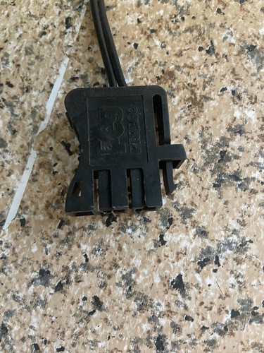 Cargador de batería Peg Perego FW7571/15 para juguete de montar 14,3 V 900 mA John Deere - Imagen 7 de 10