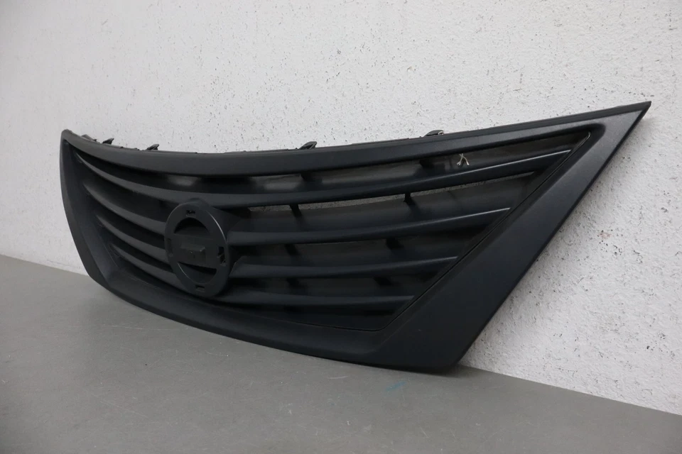 2012 2014 NISSAN VERSA FRONT UPPER GRILLE - Image 3 of 4