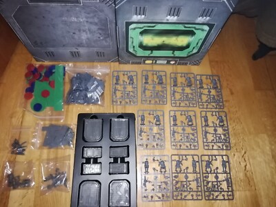 MANTIC STAR SAGA ROLLENSPIEL WELTRAUM BRETTSPIEL SET NEU FIGUREN TÜREN WAFFEN SET