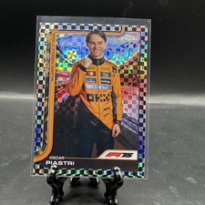 2025 Topps Chrome F1 Oscar Piastri Portrait Checker Flag Refractor