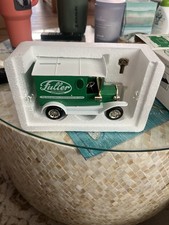 Fuller Brush Company Die Cast Truck Collectable Coin Bank w/ key K407 Vintage