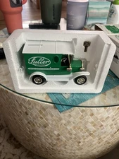 Fuller Brush Company Die Cast Truck Collectable Coin Bank w/ key #K407 Vintage