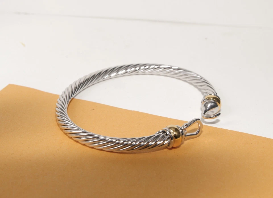 Классический браслет с пряжкой из стерлингового серебра 925 пробы и золота 18 карат David Yurman 5 мм средний - Изображение 3 из 4